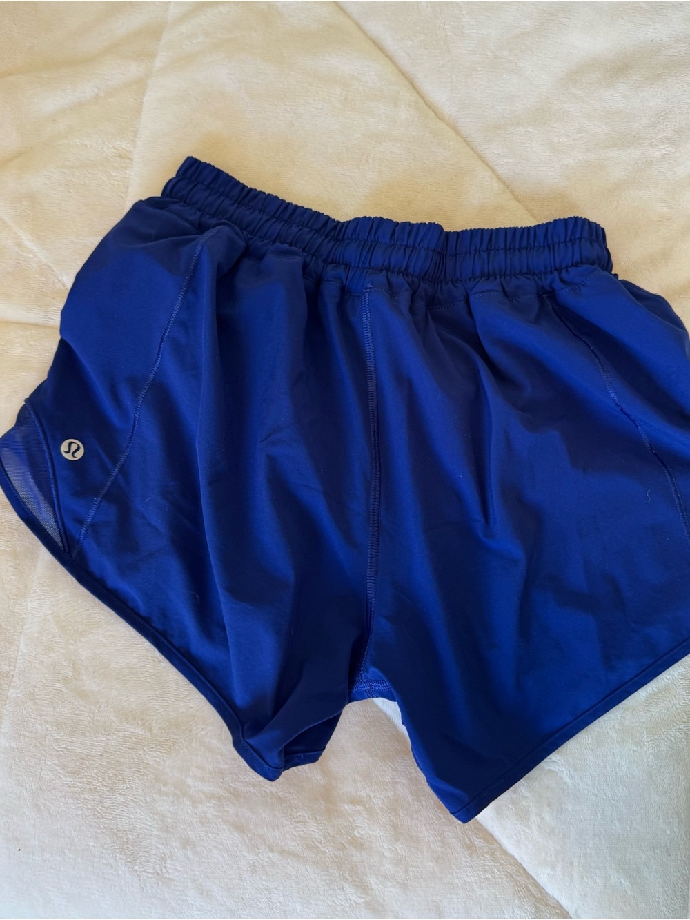 Lululemon Women's Hotty Hot 4” (Larkspur) Running Shorts size 6